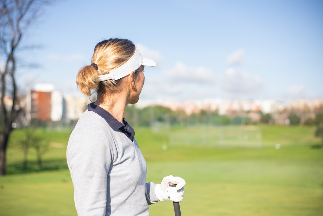 En este momento estás viendo GOLF, CLUBES Y EL ENORME VALOR POTENCIAL DEL MERCADO FEMENINO